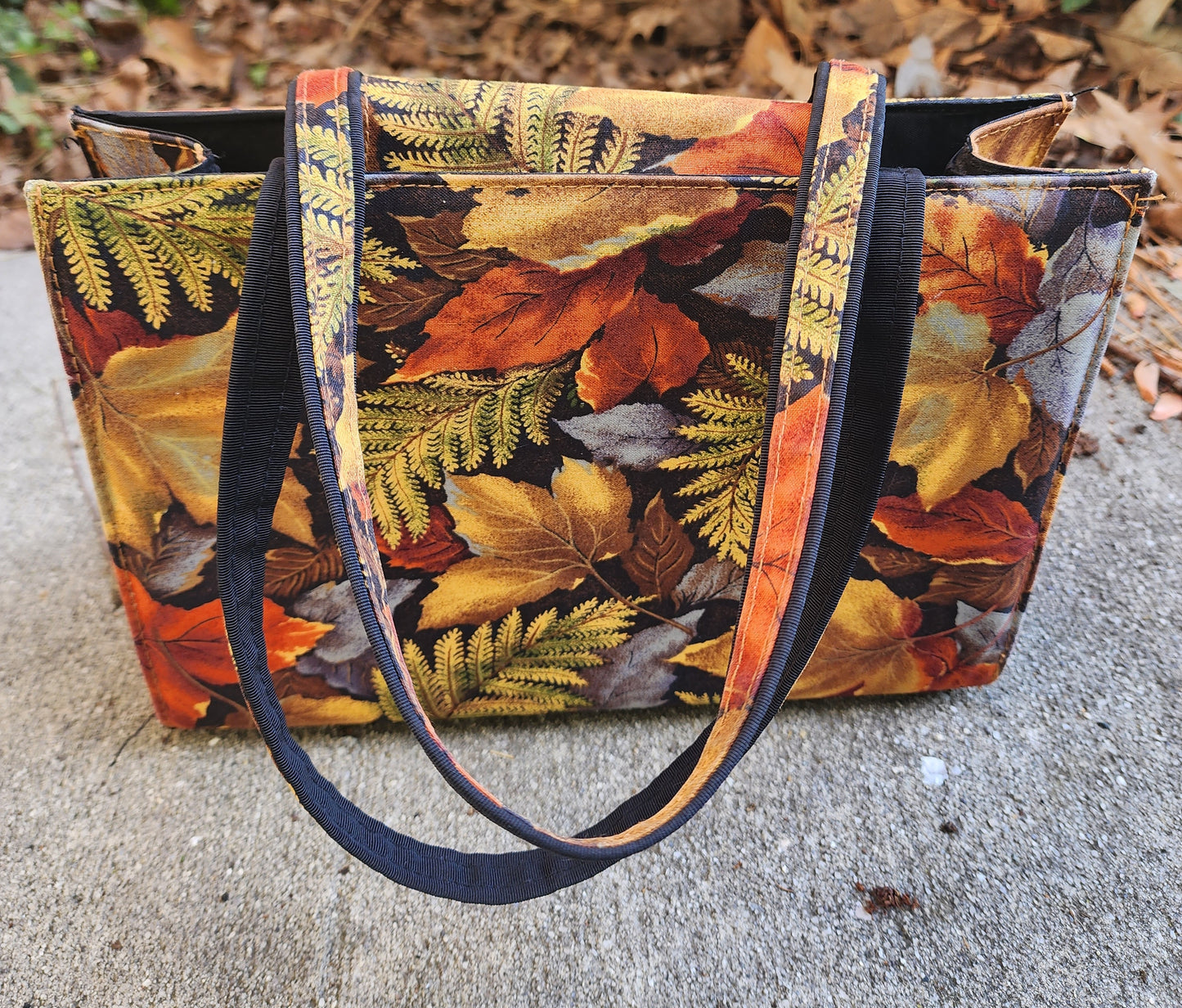 Fall Leaf Print Detail Handbag