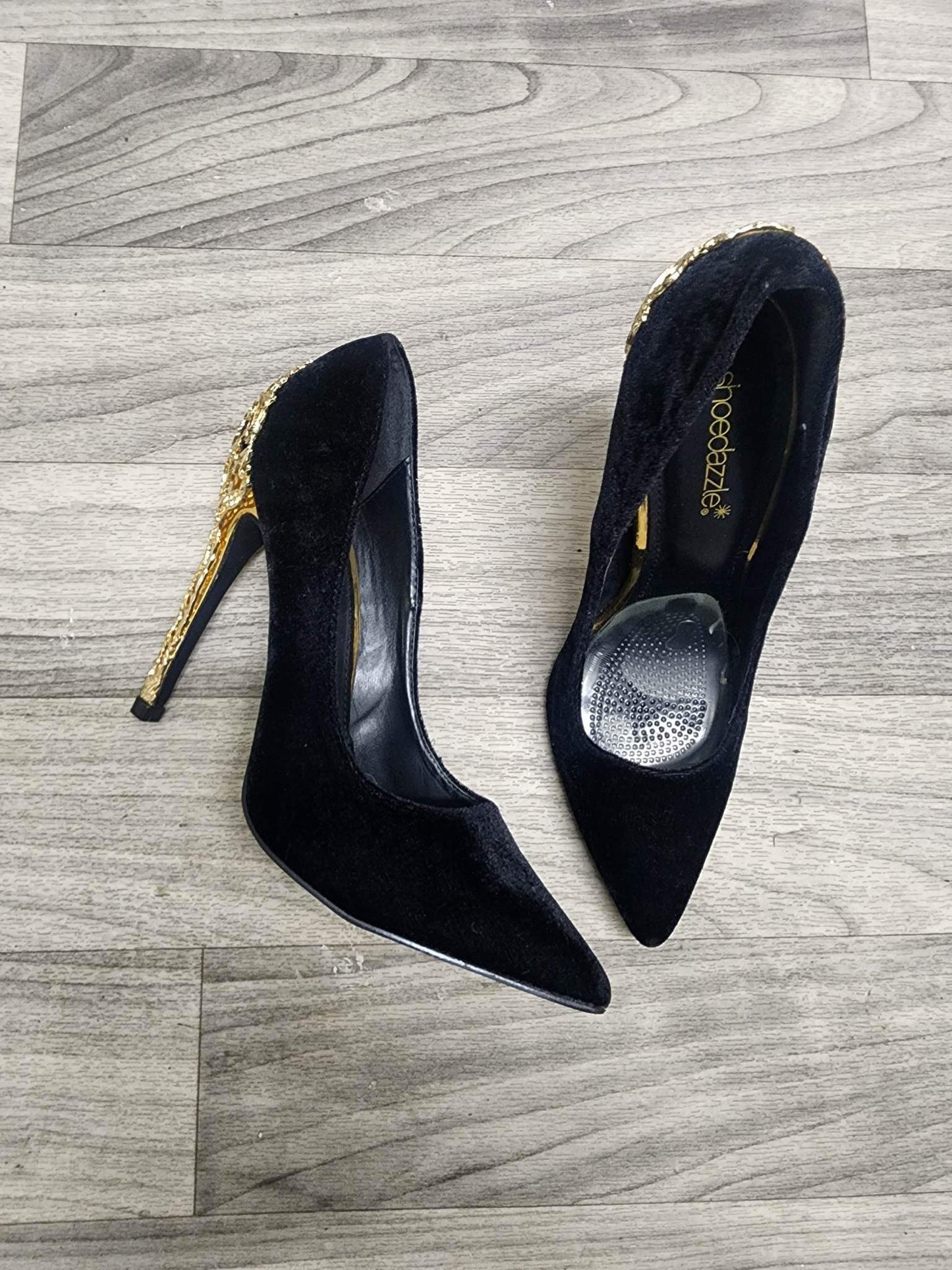 Shoe Dazzle Gold Detailed Heels